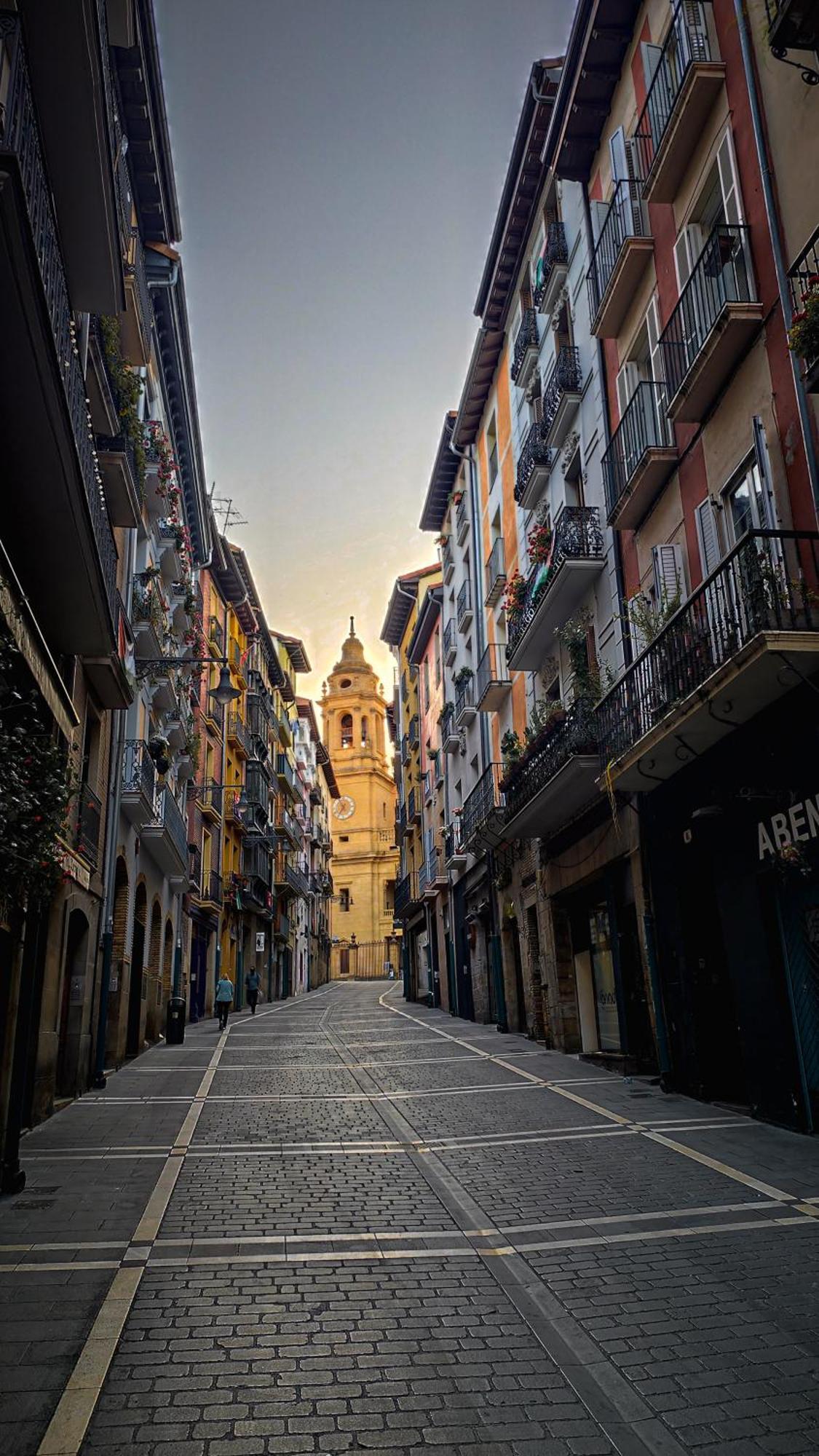Dormitaleria Apartment Pamplona Luaran gambar